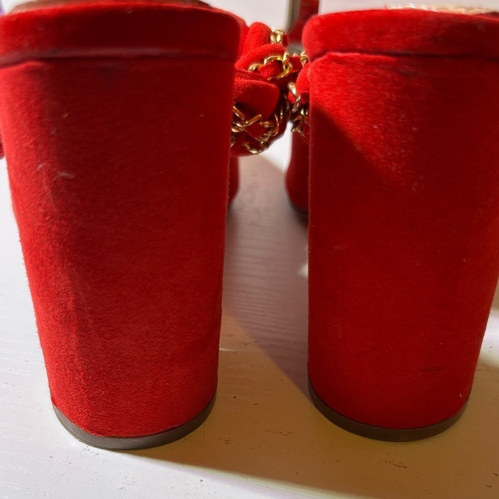 NY Collection Red Chain Detail Mules - Picture 4 of 6